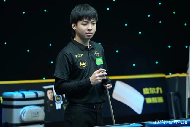 而库里则是 而库里则是