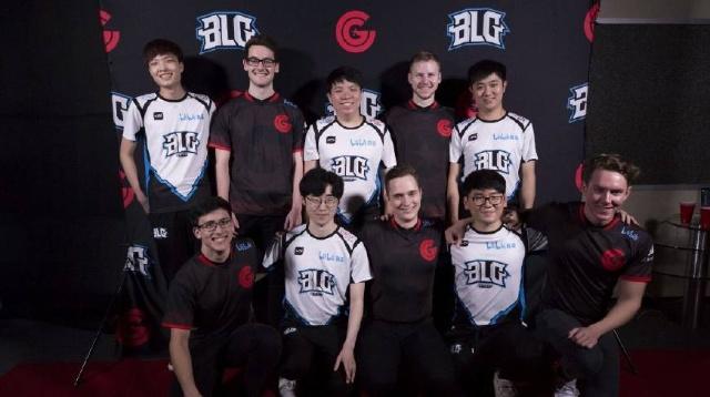 奇按下暂停 奇按下暂停